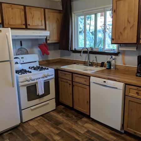 Sleeping Wolf Guest House Oakhurst Εξωτερικό φωτογραφία