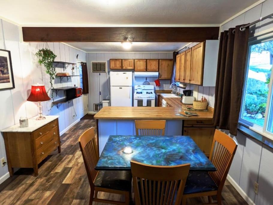 Sleeping Wolf Guest House Oakhurst Εξωτερικό φωτογραφία