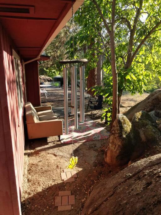 Sleeping Wolf Guest House Oakhurst Εξωτερικό φωτογραφία