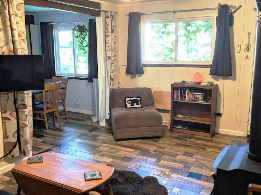 Sleeping Wolf Guest House Oakhurst Εξωτερικό φωτογραφία